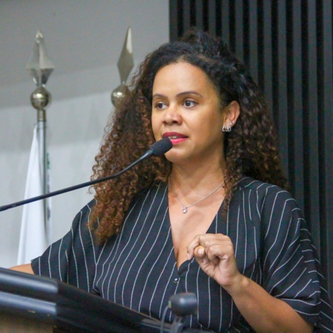 Vereadora Professora Najara Costa em atividade pública